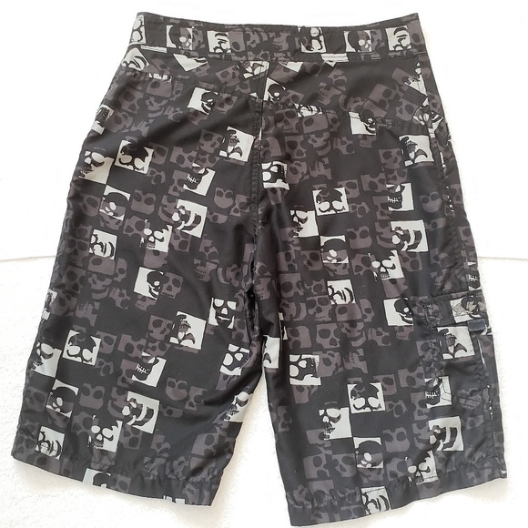 Union Bay Shorts - Picture 2 of 3